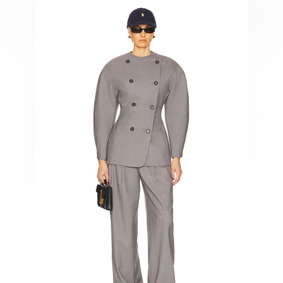 Helsa Tops - Helsa The Curvilinear Blazer in Charcoal 
Gray Double-Breasted Suit